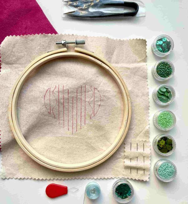 Curso Bordado básico de pedrería + Kit de Materiales - Imagen 8