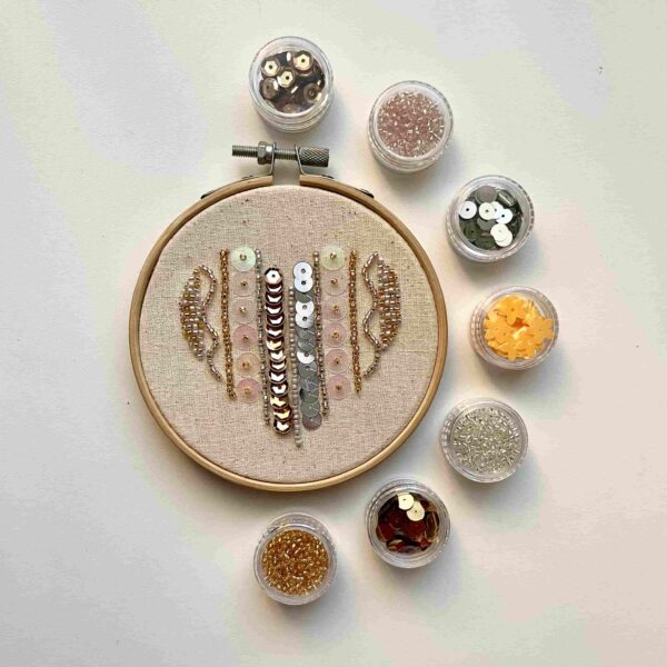 Curso Bordado básico de pedrería + Kit de Materiales - Imagen 4